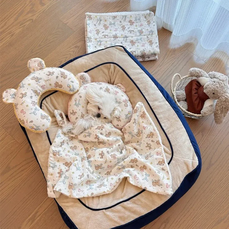 Cozy Coral Fleece Dog Blanket - Perfect for All Seasons