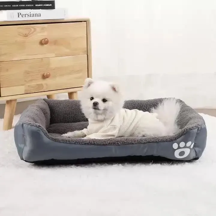 Cozy Pet Bed for Cats and Small Dogs