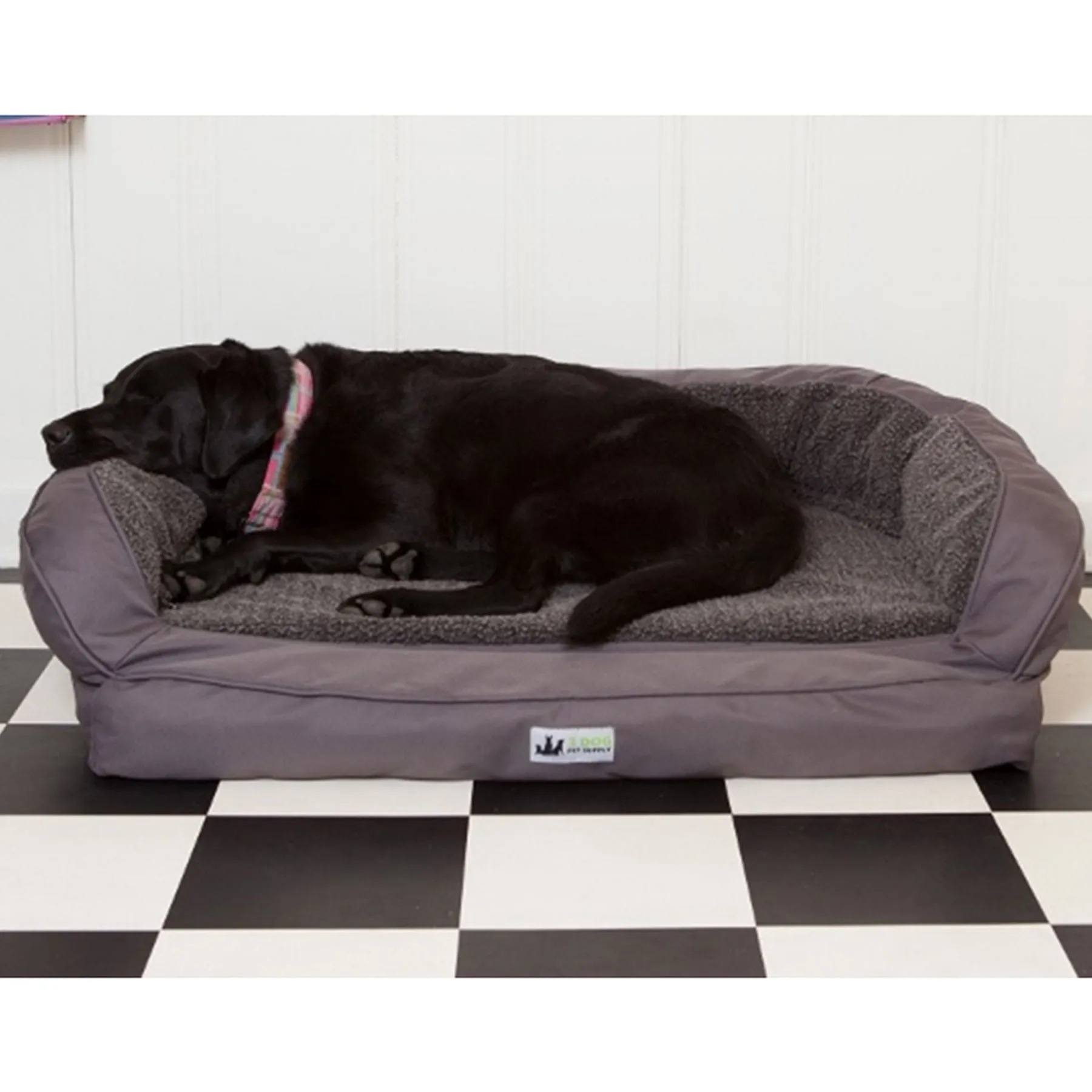 EZ-Wash Fleece Headrest Dog Bed, 27 x 21"