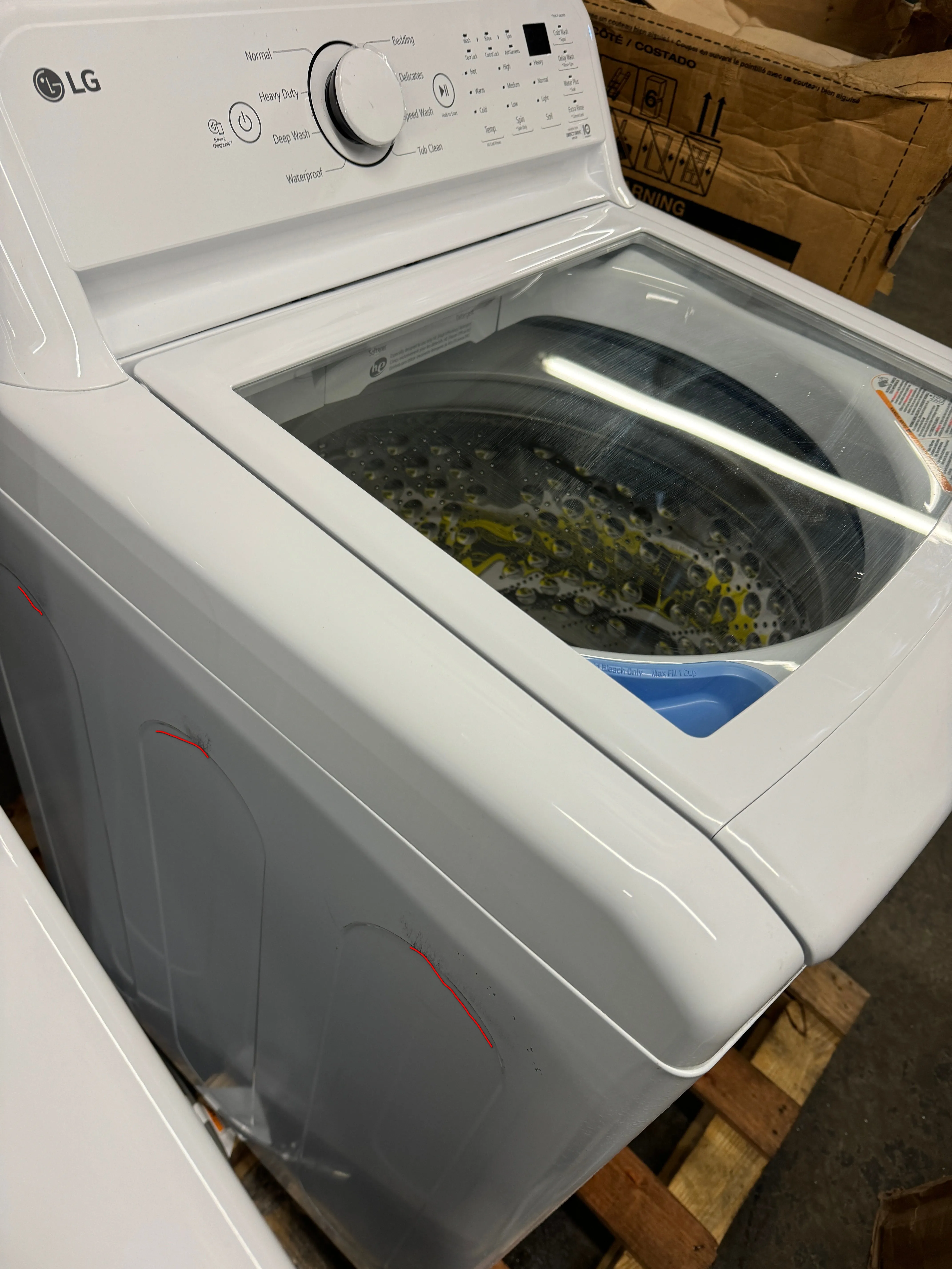 LG DLG7001W   LG WT7000CW White side-by-side Washer and Dryer 27 Inches