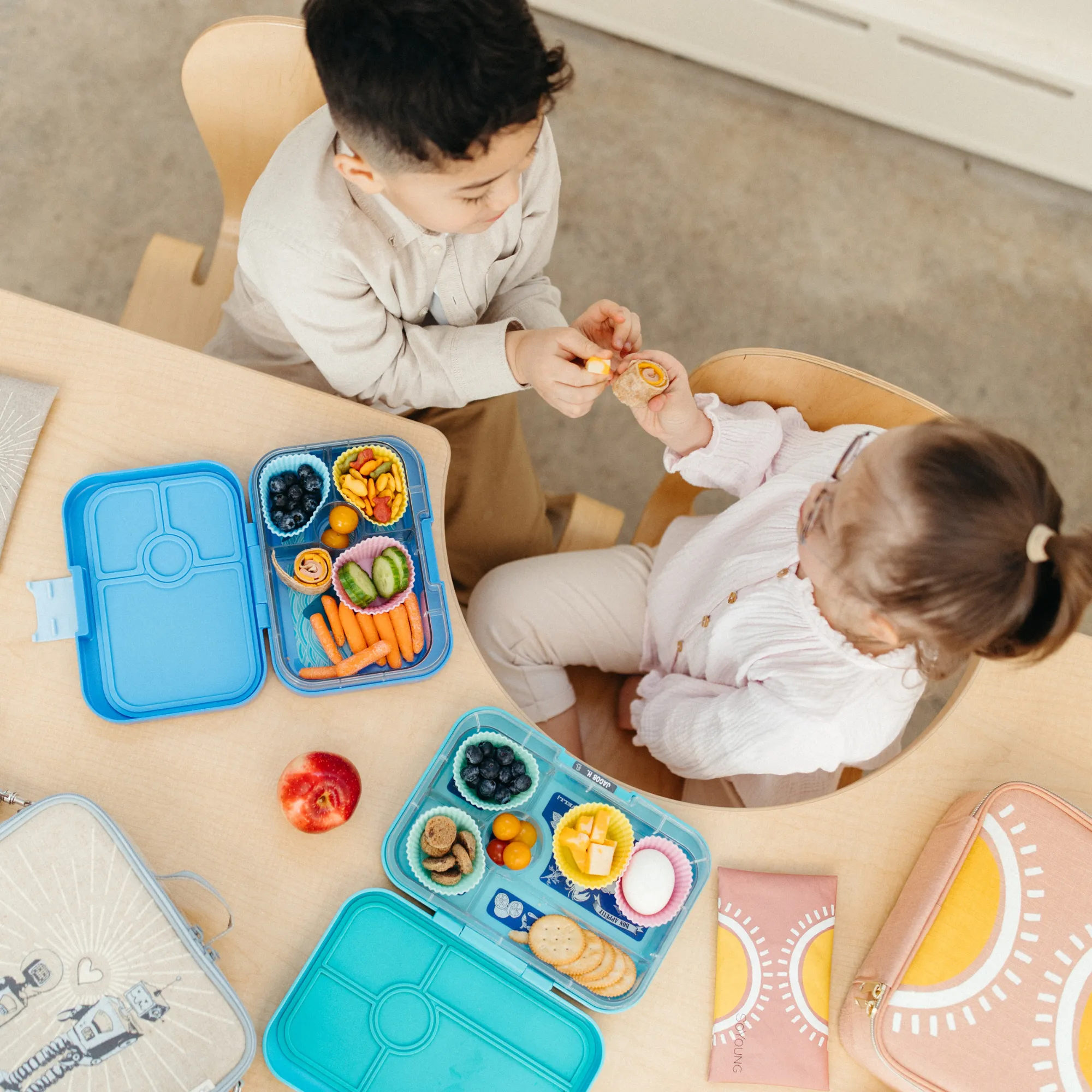 Robot Playdate Lunch Box